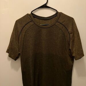 lululemon athletica Olive Short Sleeve Tee